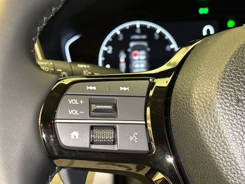 Certified 2025 Honda Pilot EX-L image 32