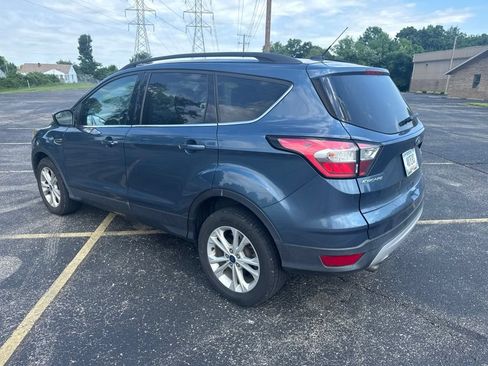 Used 2018 Ford Escape SE AWD/4WD image 4