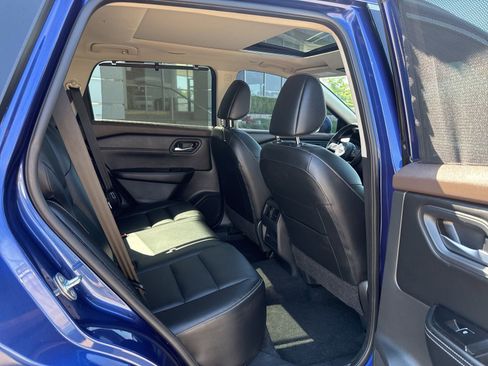 Used 2023 Nissan Rogue SL w/ SL Premium Package FWD image 23