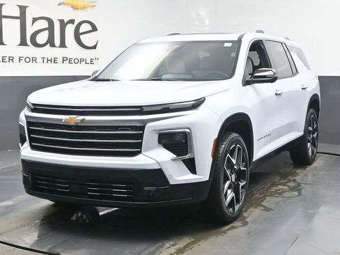 New 2026 Chevrolet Traverse High Country w/ LPO, Floor Liner Package image 7