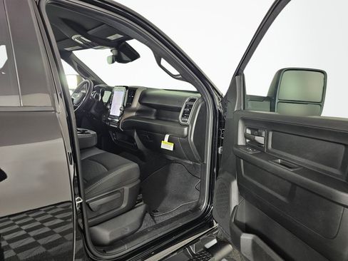 New 2026 RAM 3500 Tradesman AWD/4WD image 38