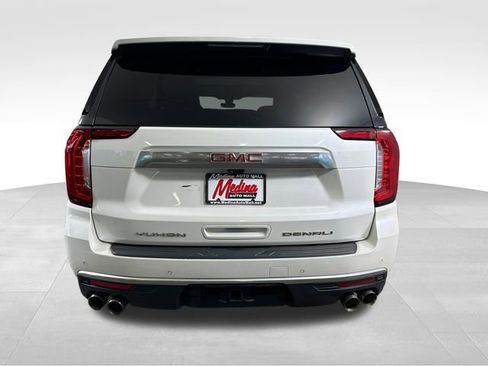 Used 2021 GMC Yukon Denali w/ Denali Premium Package AWD/4WD image 6