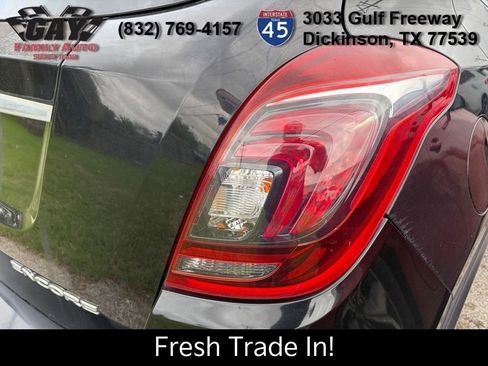 Used 2018 Buick Encore Preferred image 10