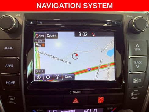 Used 2017 Toyota Camry XLE FWD image 8