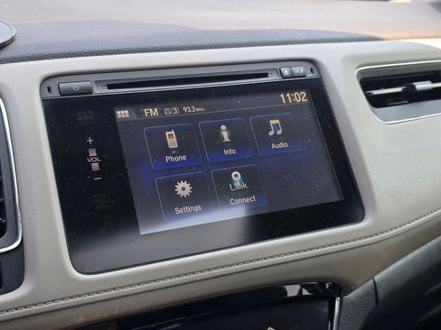 Used 2017 Honda HR-V EX image 24