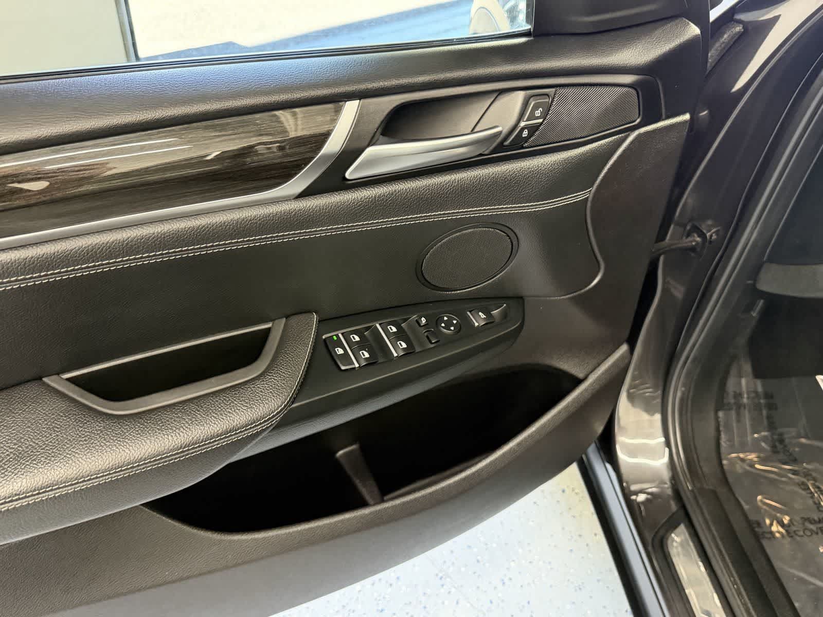 Used 2018 BMW X4 xDrive28i AWD/4WD image 14