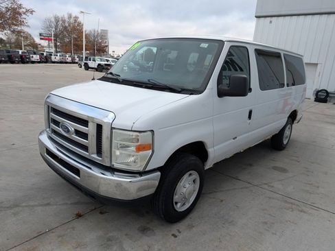 Used 2009 Ford E-350 and Econoline 350 XLT image 30