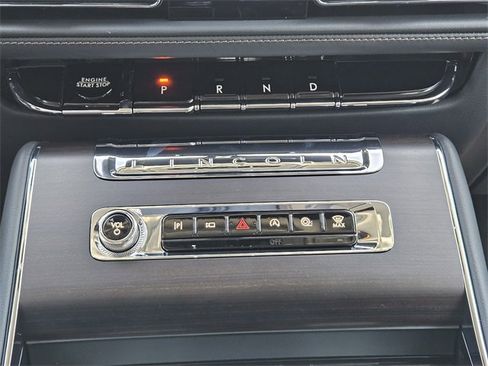 New 2025 Lincoln Aviator Reserve w/ Equipment Group 201A image 18