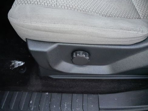 Used 2016 Ford F150 XLT w/ XTR Package image 20