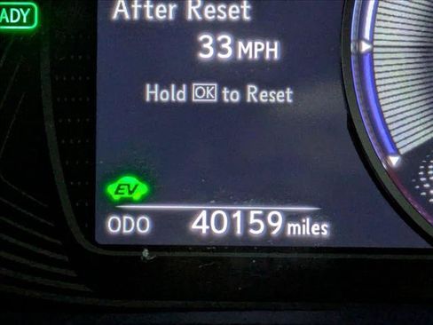 Used 2024 Lexus UX 250h F Sport FWD image 12