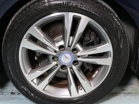 Used 2016 Mercedes-Benz E 350 Sedan image 31