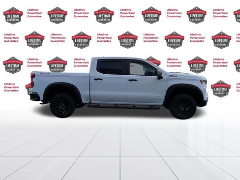 Used 2023 Chevrolet Silverado 1500 LT Trail Boss image 2