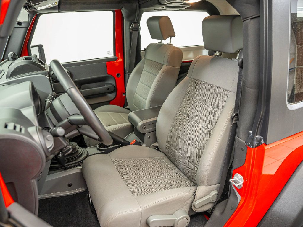 Used 2008 Jeep Wrangler Rubicon w/ Dual Top Group AWD/4WD image 20