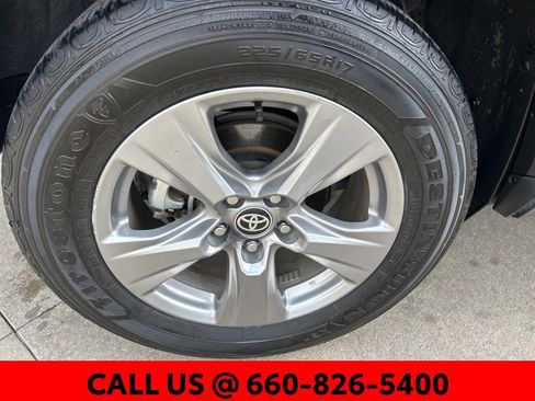 Used 2025 Toyota RAV4 LE image 6