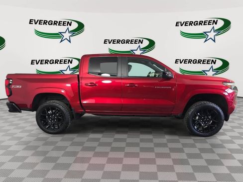 Used 2024 Chevrolet Colorado Z71 w/ Z71 Convenience Package 2 AWD/4WD image 4