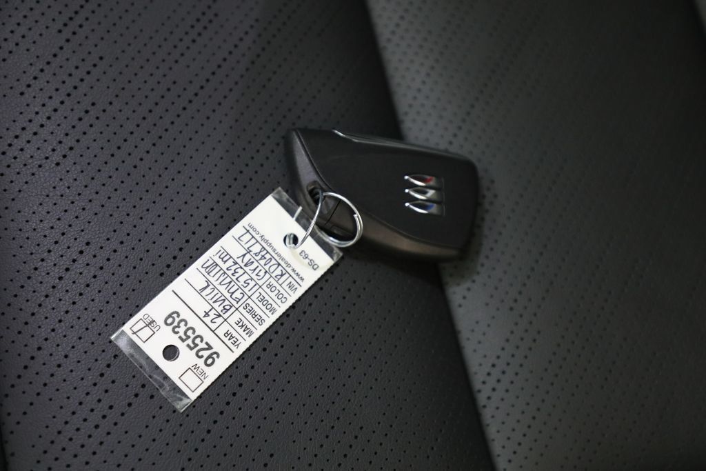 Certified 2024 Buick Envision Sport Touring AWD/4WD image 31