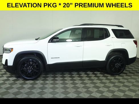 Certified 2023 GMC Acadia SLT w/ Elevation Edition FWD image 4