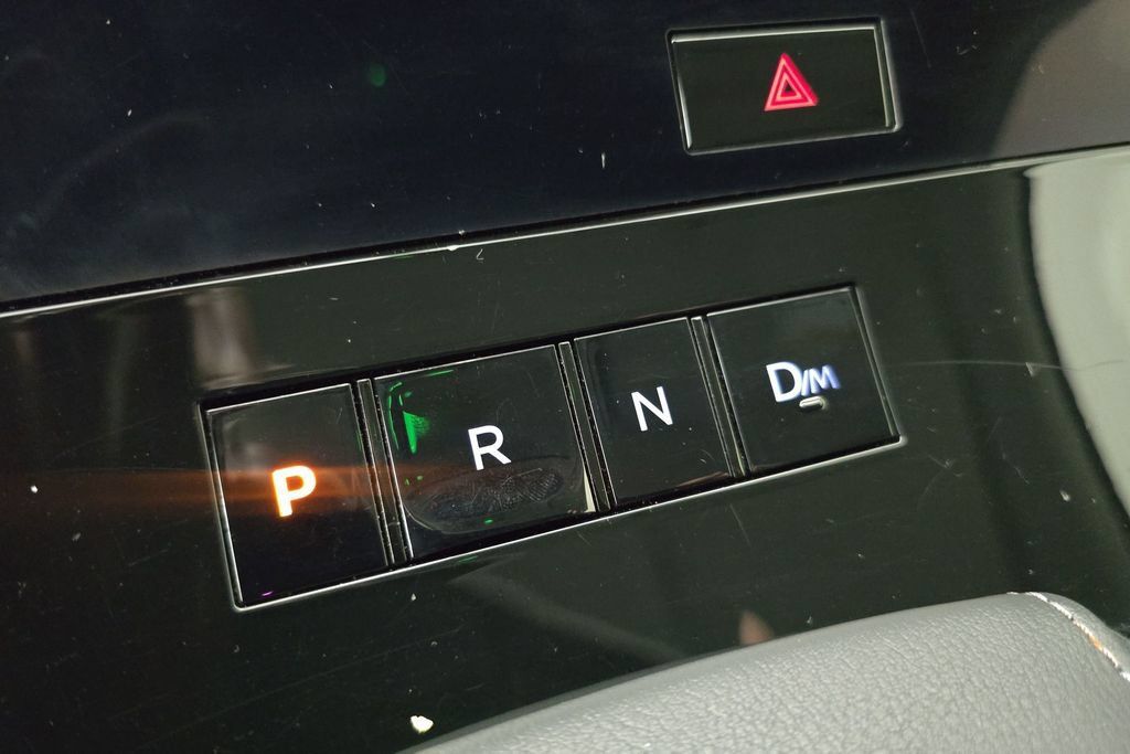 Used 2025 INFINITI QX80 Sensory AWD/4WD image 21