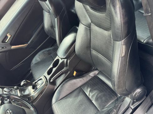 Used 2016 Hyundai Genesis Coupe 3.8 image 13