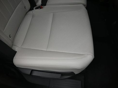 Certified 2025 Hyundai Santa Fe SEL AWD/4WD image 16