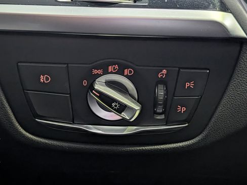 Used 2021 BMW X4 xDrive30i w/ M Sport Package image 48