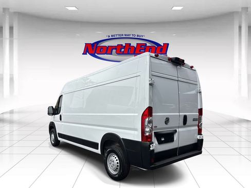 Used 2026 RAM ProMaster 2500 w/ Convenience Group FWD image 5