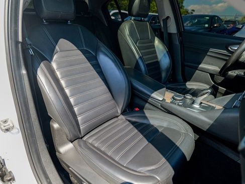 Used 2017 Alfa Romeo Giulia Ti w/ TI Lusso Package image 35