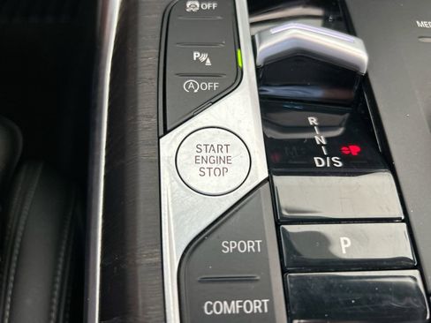 Used 2024 BMW 430i Convertible image 35