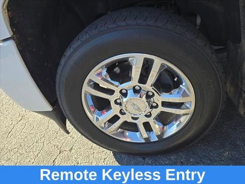 Used 2017 Chevrolet Silverado 2500 High Country w/ Duramax Plus Package image 20