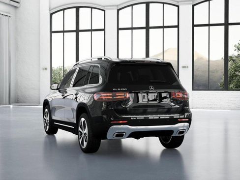 Certified 2025 Mercedes-Benz GLB 250 image 26