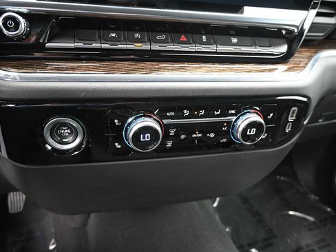 Used 2024 GMC Sierra 1500 Elevation AWD/4WD image 19