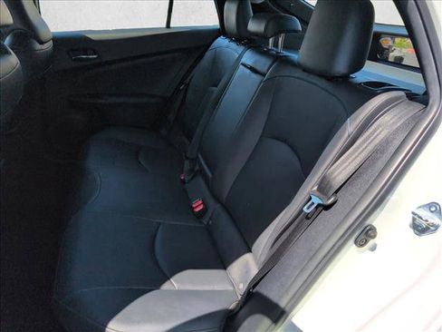 Used 2017 Toyota Prius Three Touring image 18