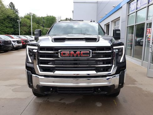 New 2026 GMC Sierra 3500 SLE w/ Preferred Package AWD/4WD image 5