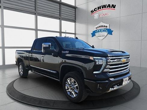 Used 2024 Chevrolet Silverado 2500 High Country w/ High Country Premium Package image 1
