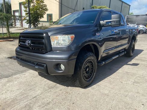 Used 2011 Toyota Tundra Limited w/ Memory Pkg RWD image 3