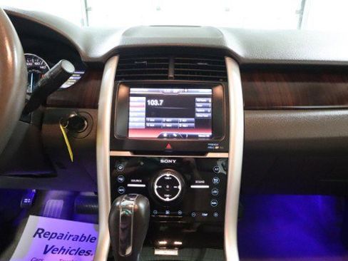 Used 2011 Ford Edge Limited w/ Vision Pkg image 12