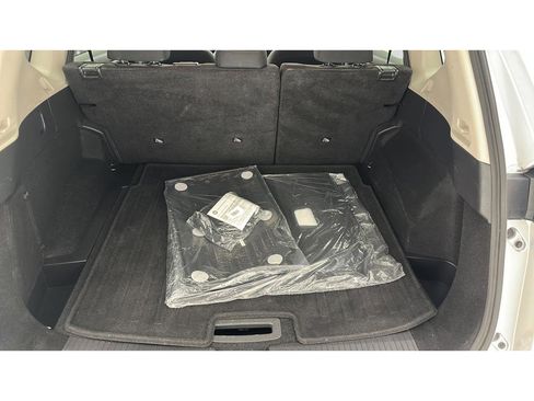 Used 2025 Nissan Rogue SV AWD/4WD image 24