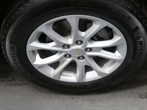 Used 2020 Chevrolet Equinox LT image 30