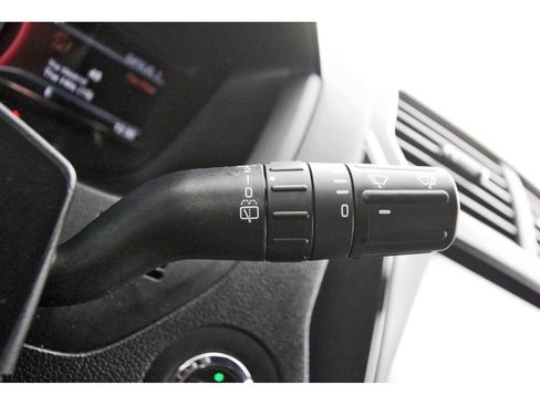 Used 2018 Ford Explorer XLT w/ Equipment Group 202A FWD image 20