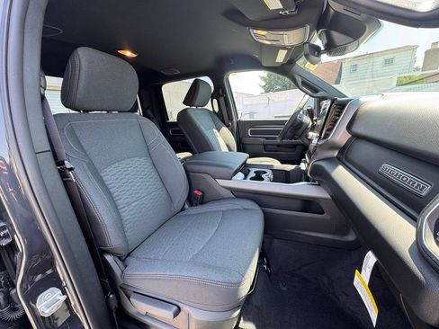 New 2026 RAM 2500 Big Horn AWD/4WD image 20