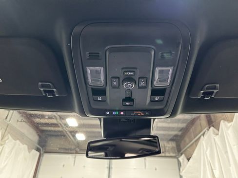 Used 2025 GMC Yukon XL Denali w/ Sun & Power Step Package AWD/4WD image 36