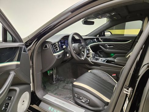 Certified 2024 Bentley Flying Spur W12 AWD/4WD image 15
