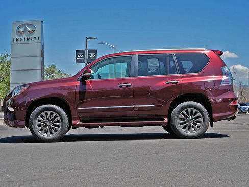 Used 2019 Lexus GX 460 Premium w/ Premium Package AWD/4WD image 6