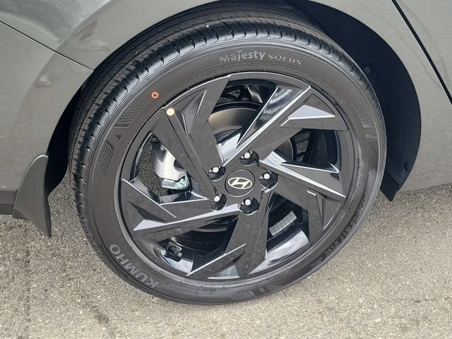 New 2026 Hyundai Elantra SEL Sport FWD image 32