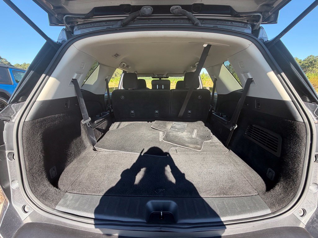 Used 2023 Nissan Pathfinder S FWD image 35