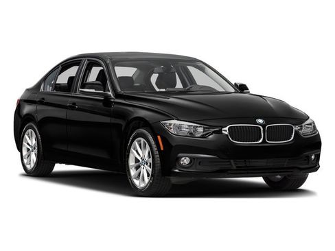 Used 2017 BMW 320i Sedan image 6