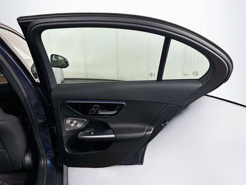 Used 2024 Mercedes-Benz C 300 Sedan image 30