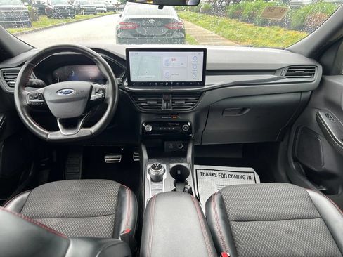 Used 2023 Ford Escape ST-Line Select w/ Tech Pack #1 AWD/4WD image 5