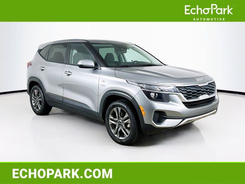 Used 2023 Kia Seltos LX image 1