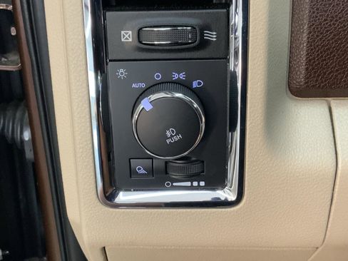 Used 2015 RAM 1500 Laramie w/ Convenience Group AWD/4WD image 36